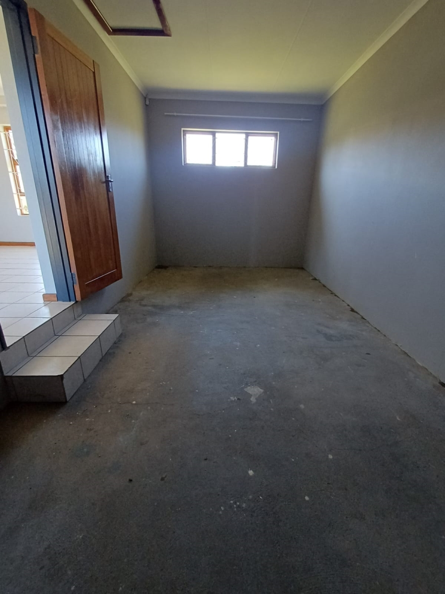To Let 3 Bedroom Property for Rent in Queenstown Central Eastern Cape